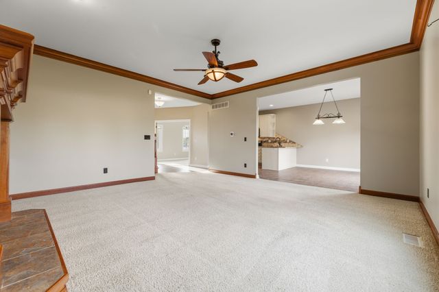 5447 SE 27th Street, Des Moines, IA 50320