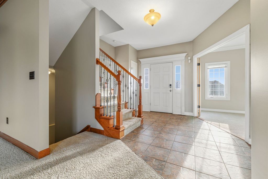5447 SE 27th Street, Des Moines, IA 50320