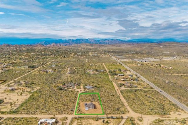 4986 Elata Avenue, Yucca Valley, CA 92284