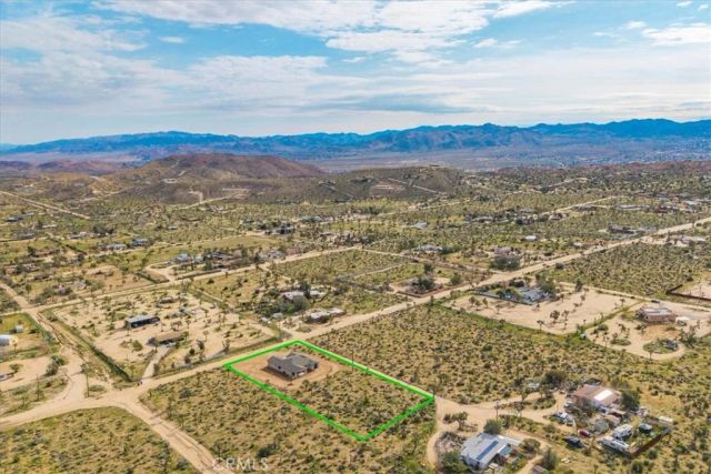 4986 Elata Avenue, Yucca Valley, CA 92284