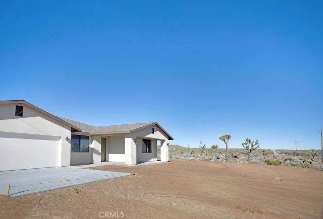 4986 Elata Avenue, Yucca Valley, CA 92284
