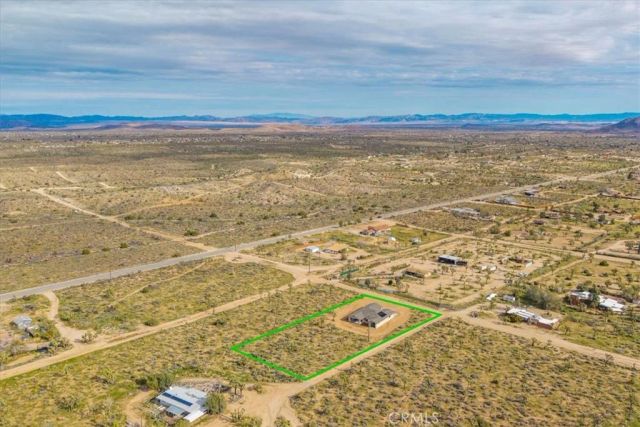 4986 Elata Avenue, Yucca Valley, CA 92284