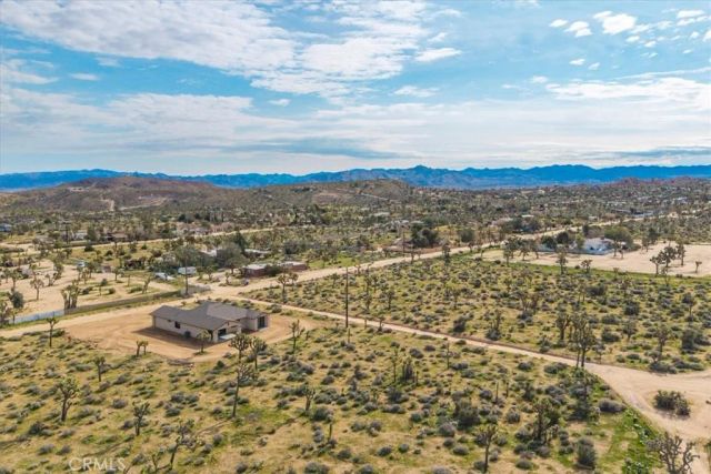 4986 Elata Avenue, Yucca Valley, CA 92284