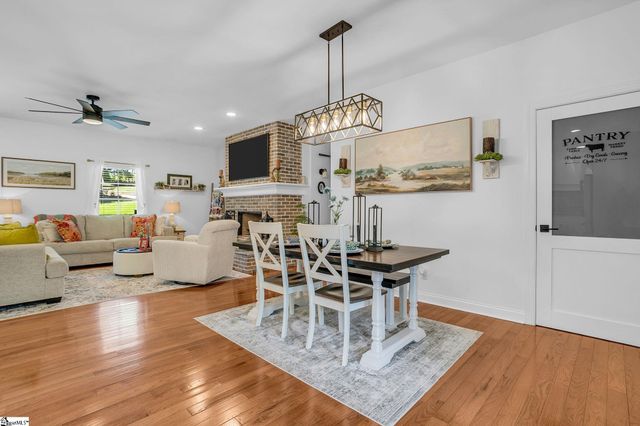 6 Phillips Drive, Travelers Rest, SC 29690