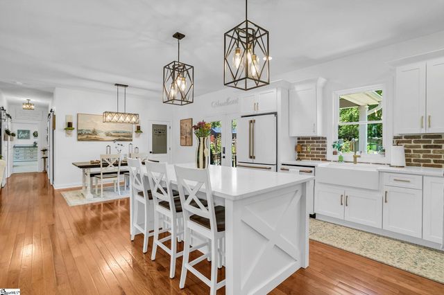 6 Phillips Drive, Travelers Rest, SC 29690