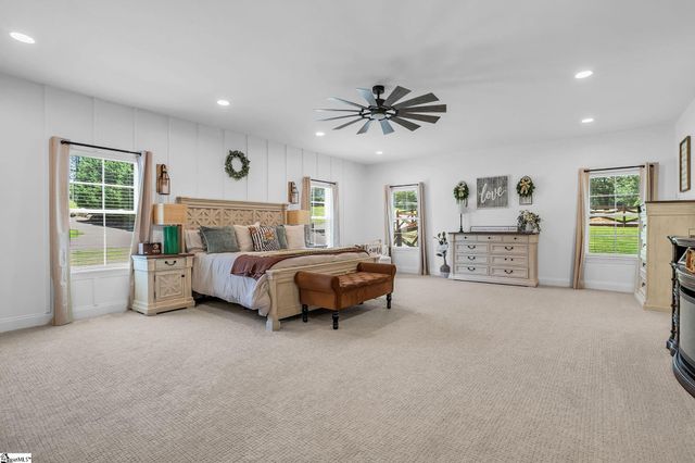 6 Phillips Drive, Travelers Rest, SC 29690