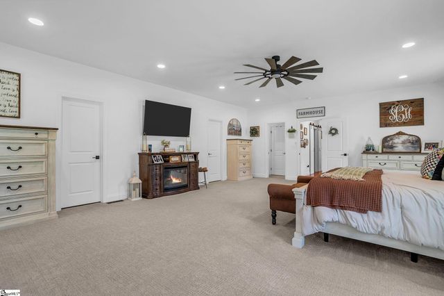 6 Phillips Drive, Travelers Rest, SC 29690