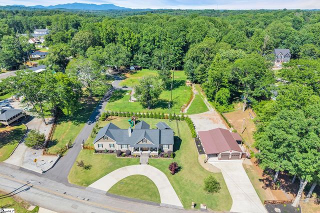 6 Phillips Drive, Travelers Rest, SC 29690