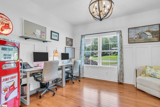 6 Phillips Drive, Travelers Rest, SC 29690