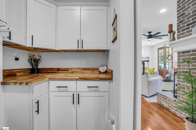 6 Phillips Drive, Travelers Rest, SC 29690