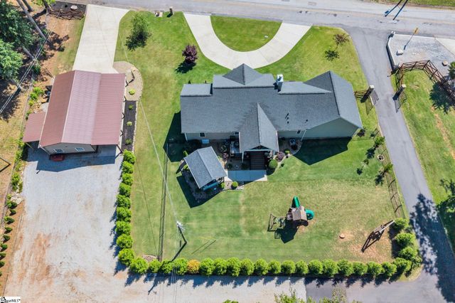 6 Phillips Drive, Travelers Rest, SC 29690