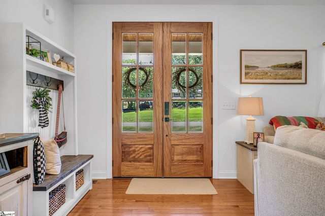 6 Phillips Drive, Travelers Rest, SC 29690