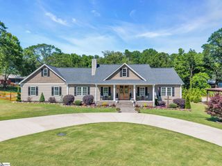 6 Phillips Drive, Travelers Rest, SC 29690
