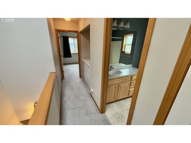 5418 Se 134TH Ave, Portland, OR 97236