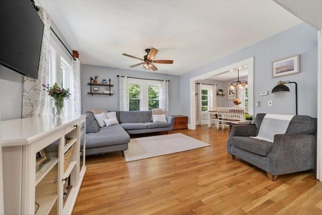 116 Thicket St, Weymouth, MA 02190