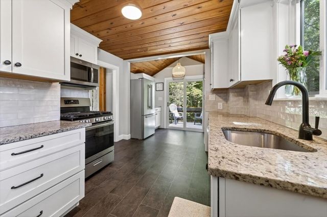 116 Thicket St, Weymouth, MA 02190