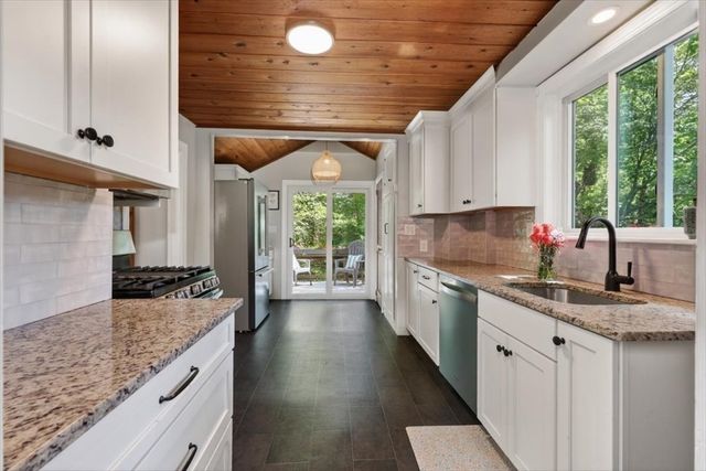 116 Thicket St, Weymouth, MA 02190