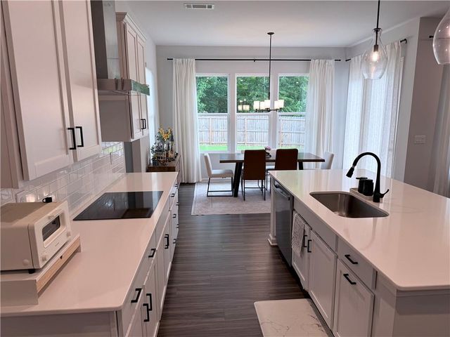 3022 Cambridge Mill Street, Acworth, GA 30102