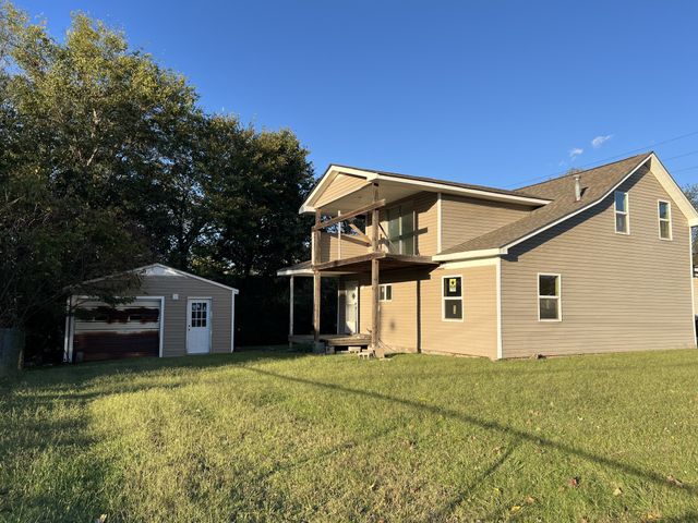 122 Shelton St, Clarksville, TN 37040