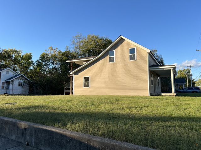 122 Shelton St, Clarksville, TN 37040