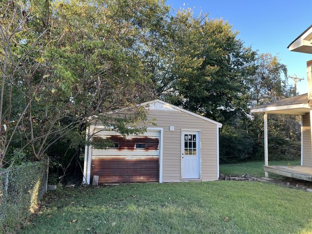 122 Shelton St, Clarksville, TN 37040