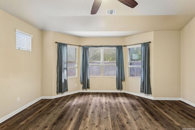2211 MUUGA MNR, San Antonio, TX 78251