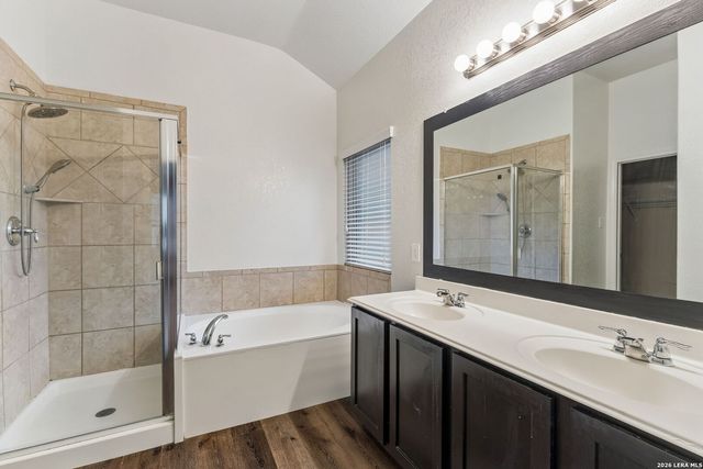 2211 MUUGA MNR, San Antonio, TX 78251