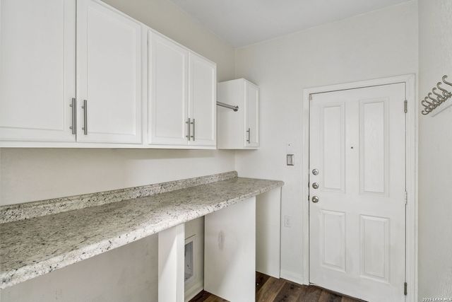 2211 MUUGA MNR, San Antonio, TX 78251