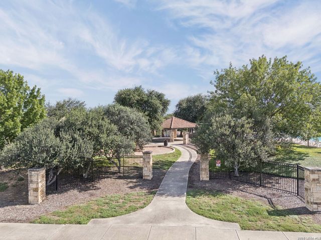 2211 MUUGA MNR, San Antonio, TX 78251
