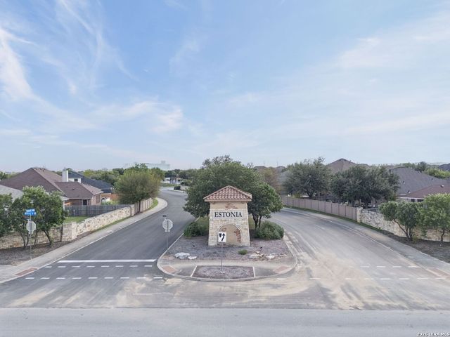 2211 MUUGA MNR, San Antonio, TX 78251