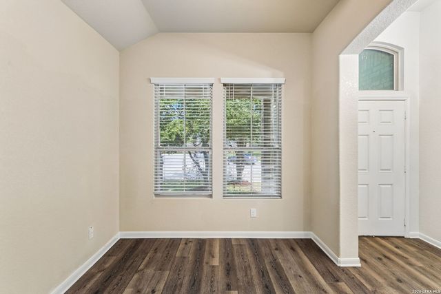 2211 MUUGA MNR, San Antonio, TX 78251