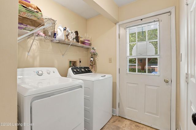 1071 Tanglewood Rd, Shepherdsville, KY 40165