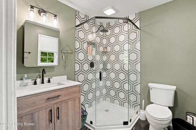 1071 Tanglewood Rd, Shepherdsville, KY 40165