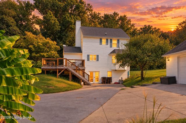 1071 Tanglewood Rd, Shepherdsville, KY 40165