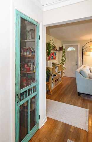78 Hathaway St, Wareham, MA 02571