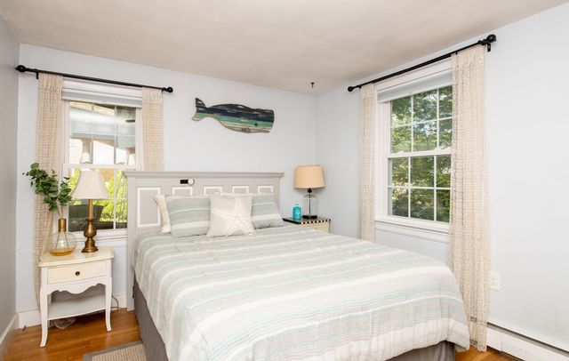 78 Hathaway St, Wareham, MA 02571
