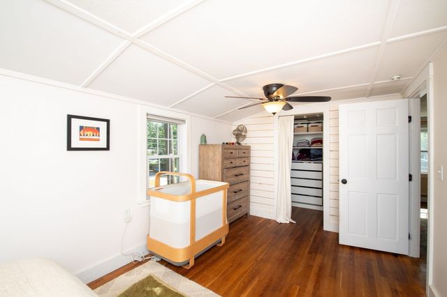 78 Hathaway St, Wareham, MA 02571