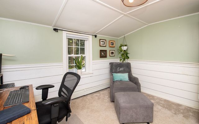 78 Hathaway St, Wareham, MA 02571