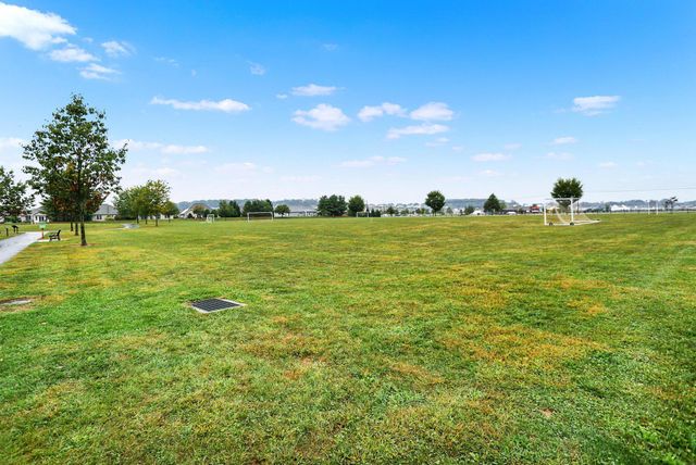 732 GLADSTONE CT, Mechanicsburg, PA 17055