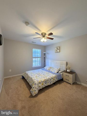 4256 HUDSON RIVER CT, Dumfries, VA 22025