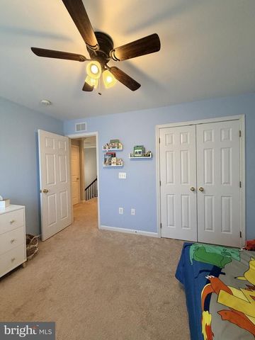 4256 HUDSON RIVER CT, Dumfries, VA 22025