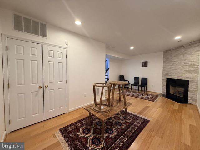 4256 HUDSON RIVER CT, Dumfries, VA 22025