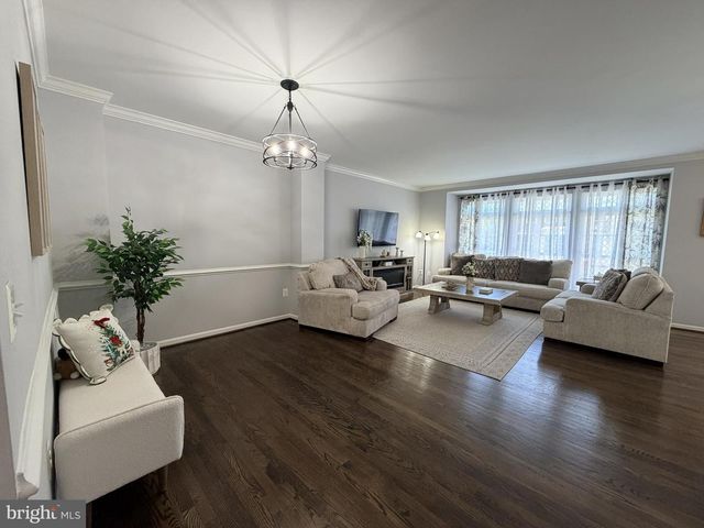 4256 HUDSON RIVER CT, Dumfries, VA 22025