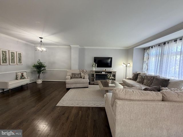4256 HUDSON RIVER CT, Dumfries, VA 22025