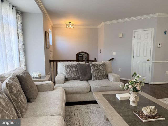 4256 HUDSON RIVER CT, Dumfries, VA 22025