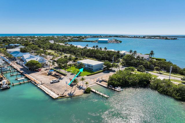 300 Duck Key Dr Apt 9, Duck Key, FL 33050