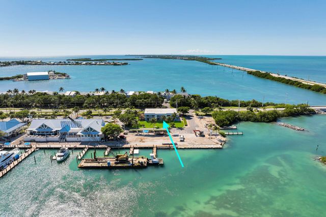 300 Duck Key Dr Apt 9, Duck Key, FL 33050