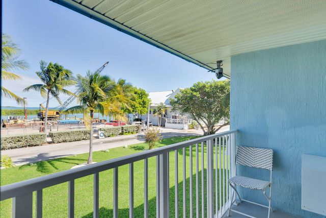 300 Duck Key Dr Apt 9, Duck Key, FL 33050