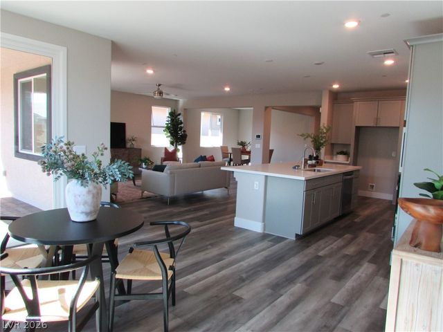 1036 FOX FALCON Street, Henderson, NV 89011