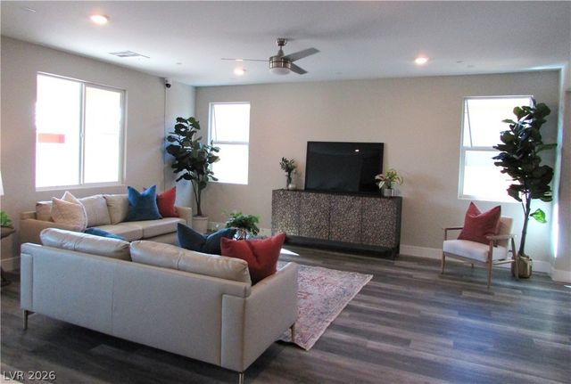 1036 FOX FALCON Street, Henderson, NV 89011